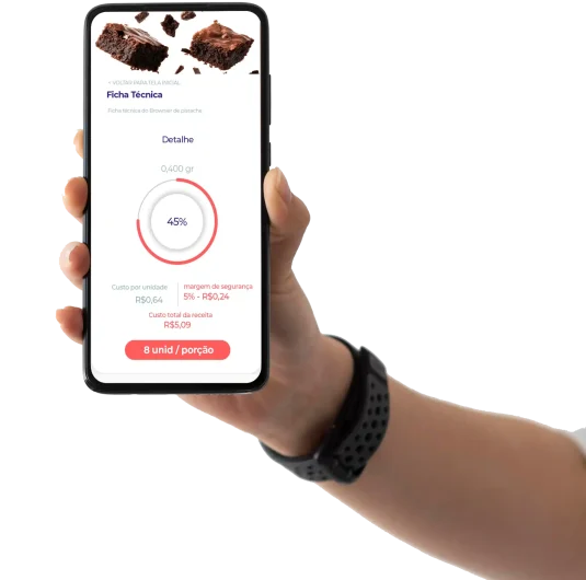 feche-mao-segurando-o-smartphone